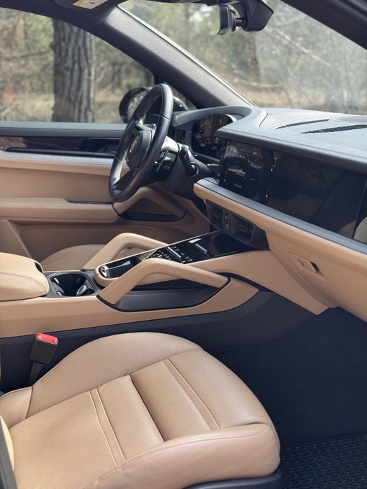 Porsche cayenne 2024