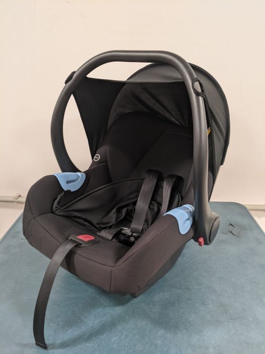 Автолюлька ( автокрісло ) б/в