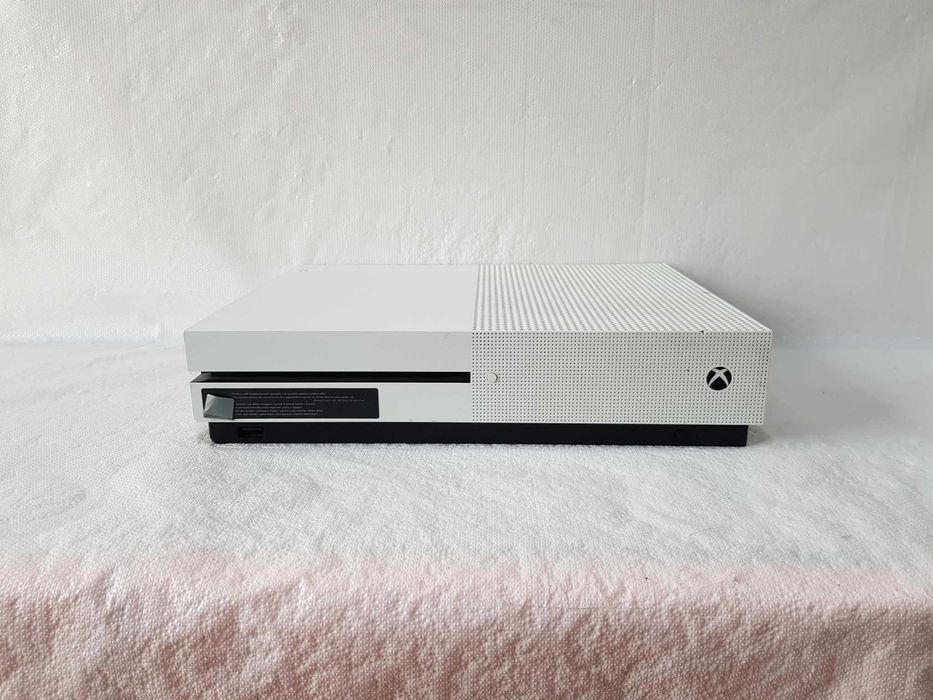 Konsola Xbox One S Model 1681