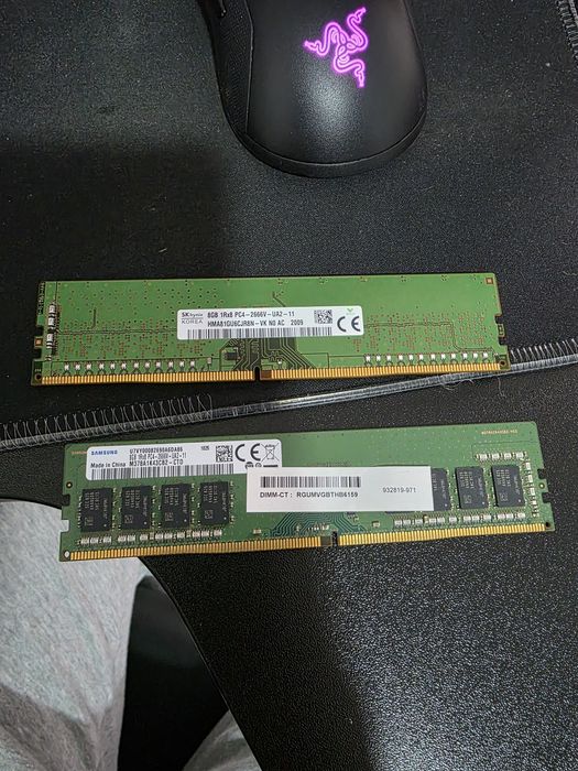 2x 8GB DDR4 2666MHz RAM (Samsung, SKhynix)