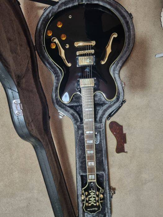 Epiphone Sheraton Pro II com hard case