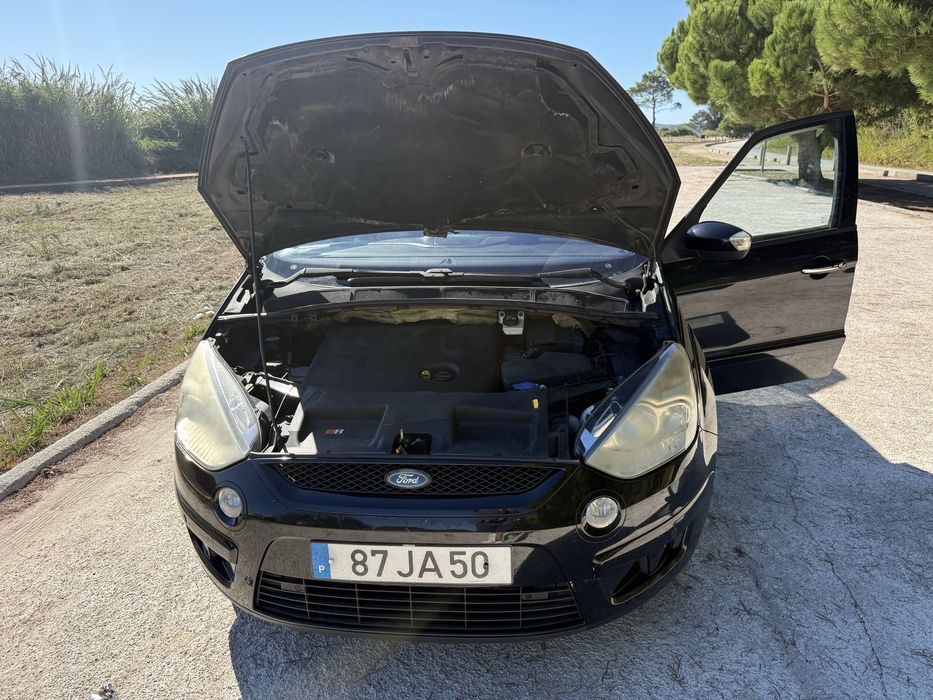Ford s max.  Motor 2000cc