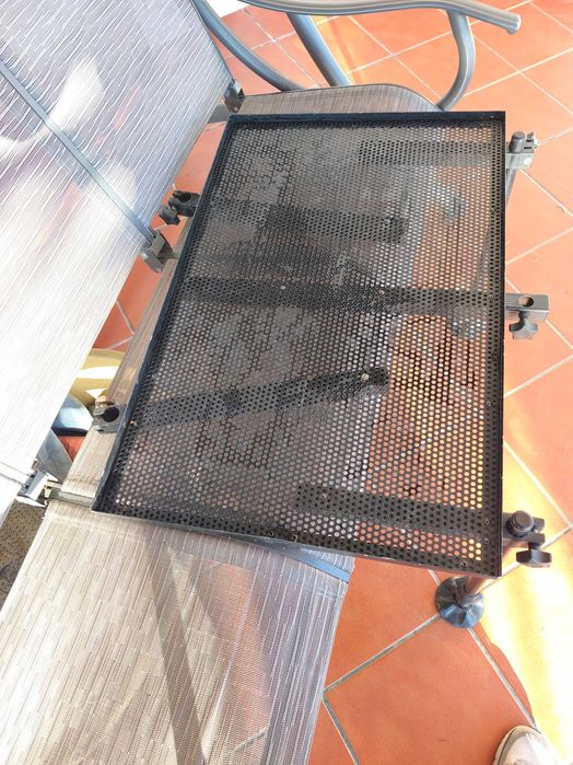 Tabuleiro para pesca medidas 80×60 usada . preço 50 euros