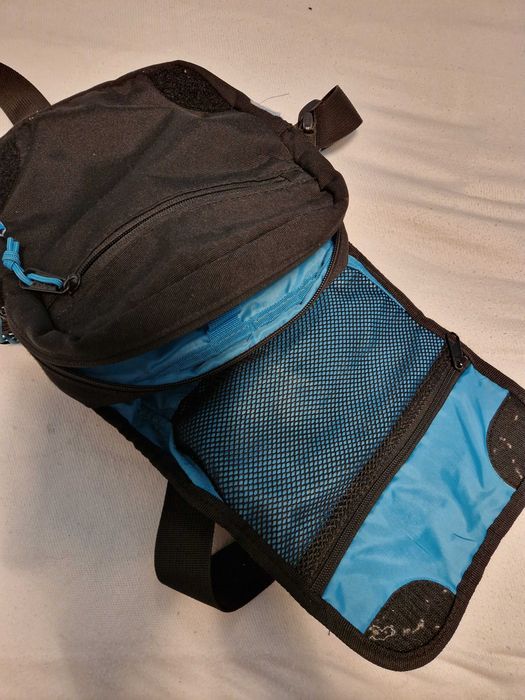 Caterpillar shoulder bag torba na ramię 4 kieszenie kolekcja 2021