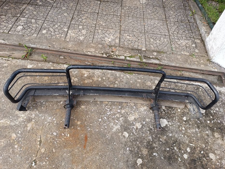 vendo para-choques dianteiro lada niva