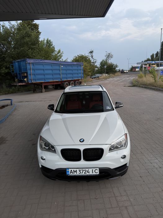 Продам BMW X1 2015
