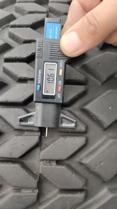 Продам шини 31*10,50R15