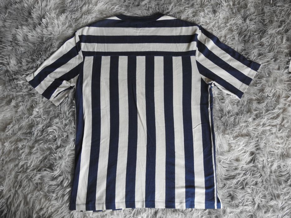 Tshirt Ami com bolso