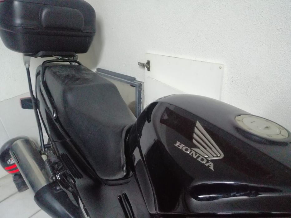 Honda CBR 1000 F