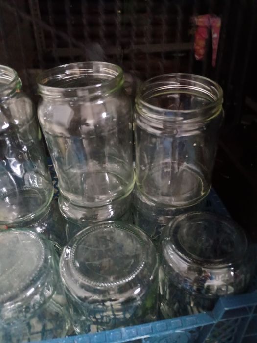 Oddam za darmo  puste słoiki