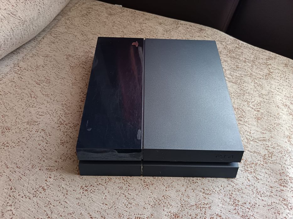 PlayStation 4 com 2 comandos 500gb