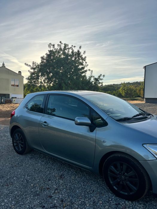 Toyota Auris 2009 — photo 4