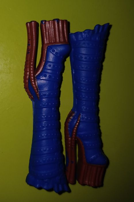 Взуття монстер хай Робекка Стим