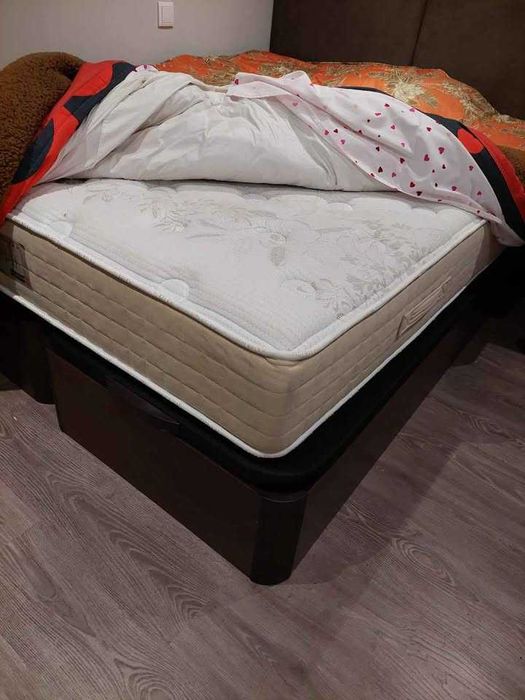 Cama com gavetão 180cm X 200CM