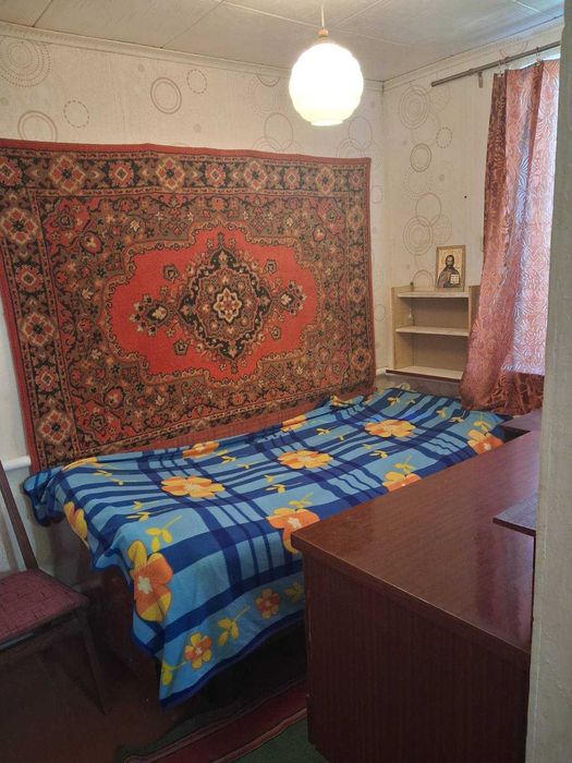 Будинок з приватизованою земельною ділянкою