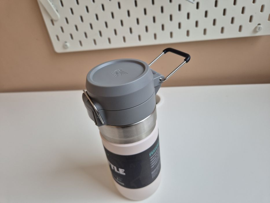 Термокружка Stanley GO Bottle The Quick Flip 0.47 л Rose Quartz термос