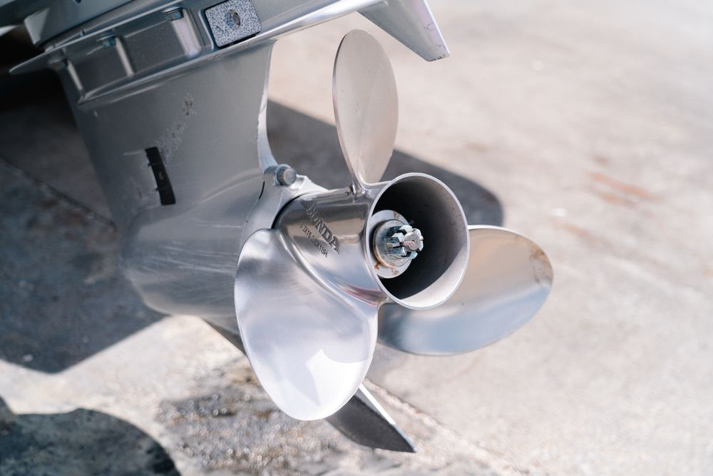 Lomac 710 – Como Novo Apenas 138h de Motor