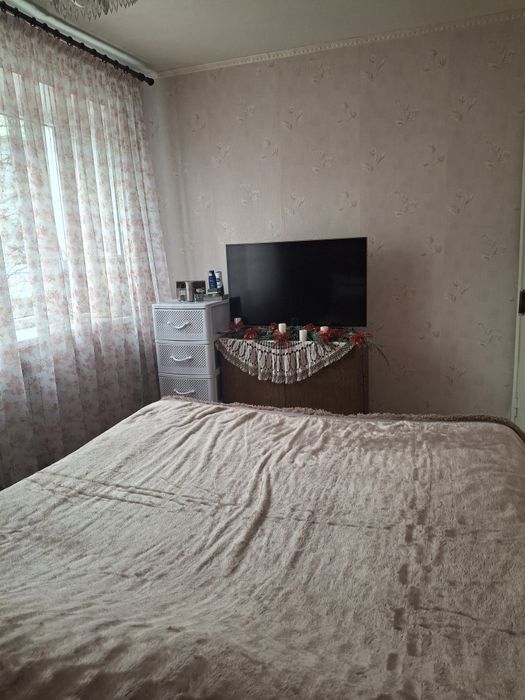 Продам 3-кімнатну квартиру в  місті Ізюм