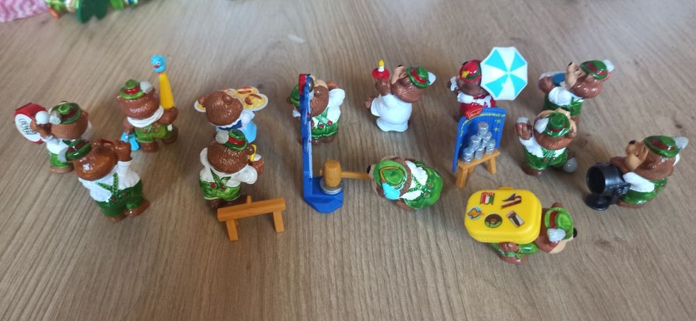 Figurki z Kinder niespodzianki Misie