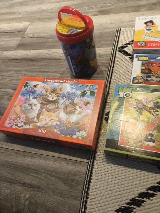 Układanki puzzle