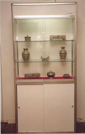 Vitrines em alumínio com várias medidas e acabamentos