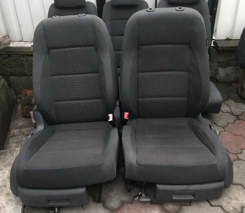 Фари Volkswagen Touran ліхтарі запчастини