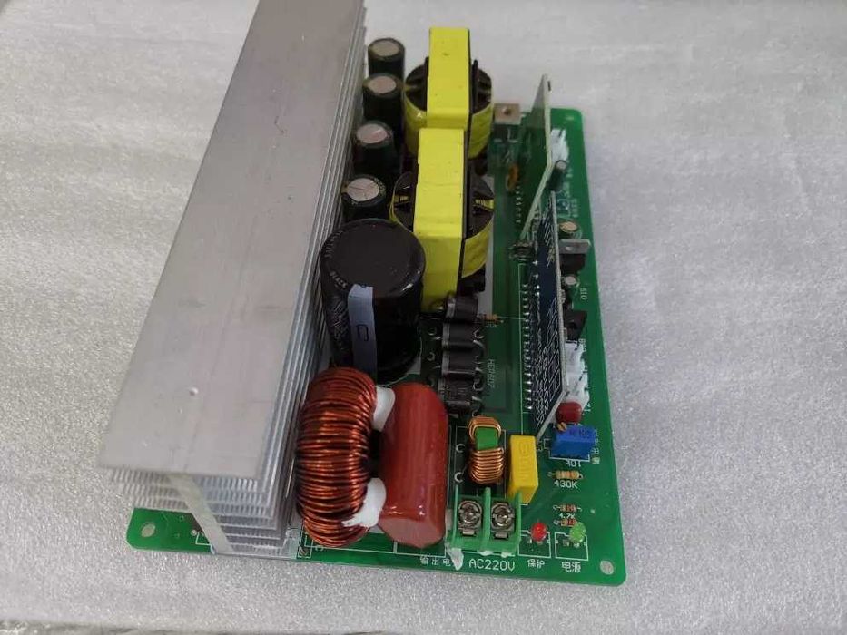 Інвертор чистий синус 750W (пік 1000W) та 400W [пік 750W] 12V/220V