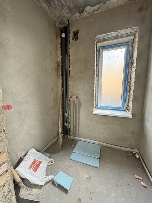 Продаж будинку в чудовій локаціі