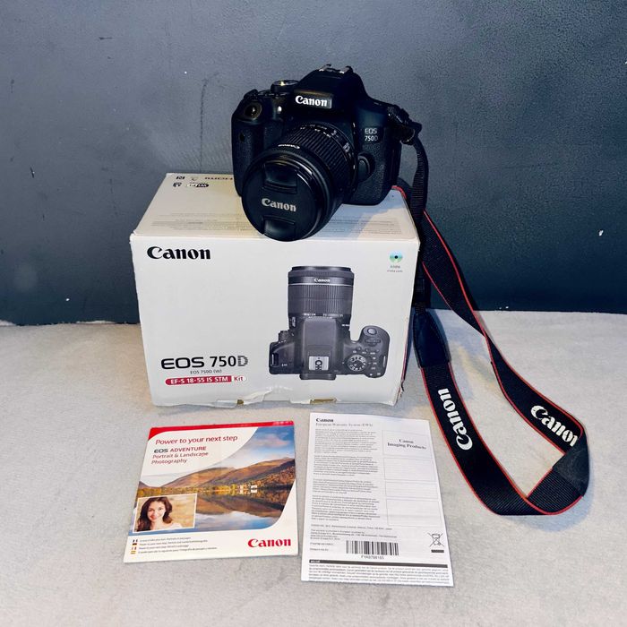 Canon EOS 750D