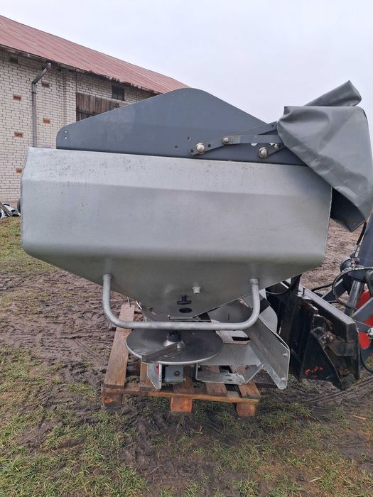 Sprzedam rozsiewacz do nawozów