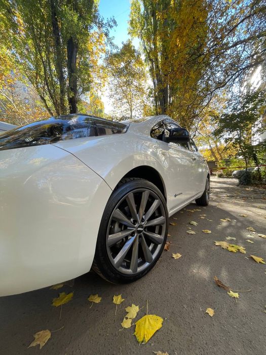 Аренда авто/електромобиль аренда /Аренда Nissan Leaf