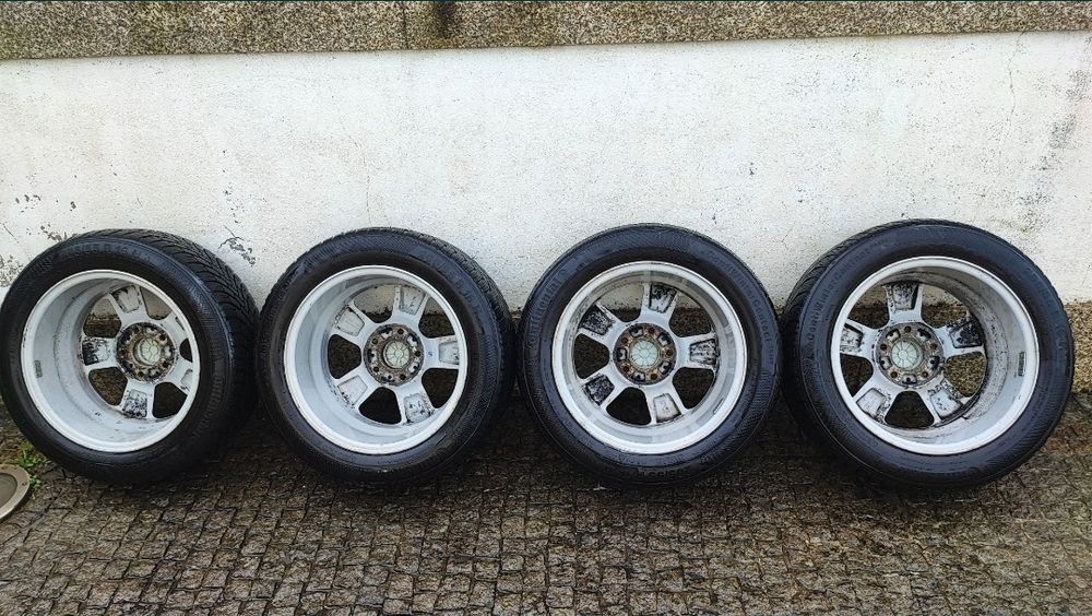 Jantes 16 BMW Originais 5x120
Com pneus Continental ContiWinterContact em excelente estado.