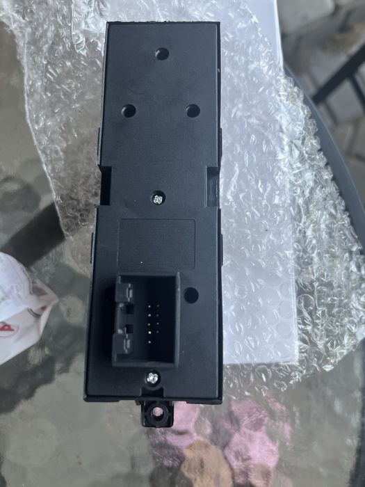 Кнопки стеклоподъёмников Skoda Fabia octavia VW Golf Jetta Вантажівок