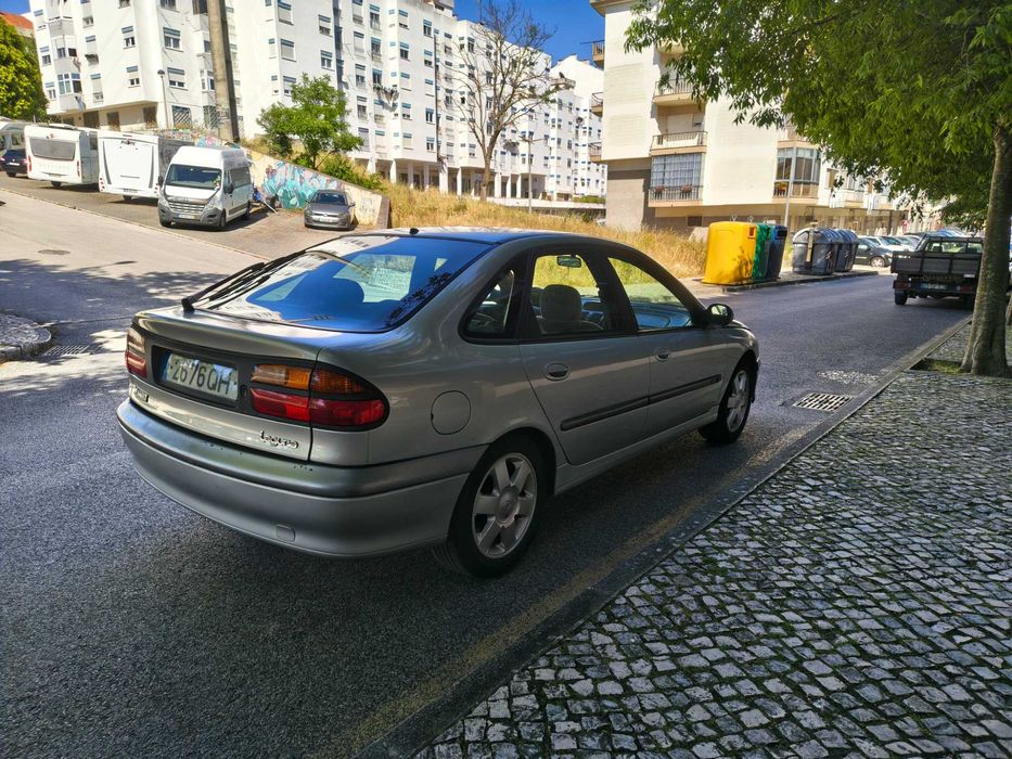 Renault laguna 1.6 gasolina