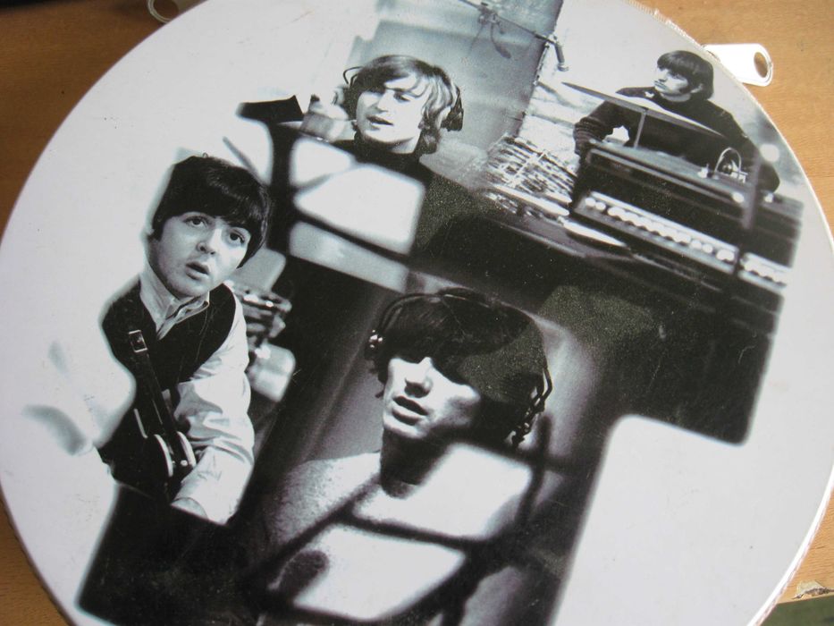 Органайзер-бокс The Beatles для CD-DVD дисків в автомашину, новий