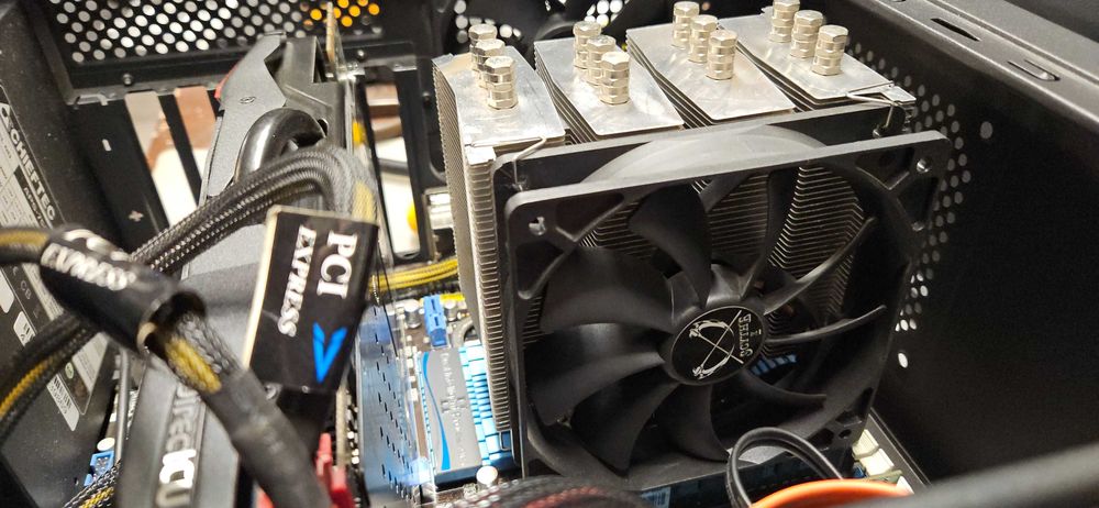 Używany komputer Asus P8p67 Intel Core i7 GeForce GTX 970