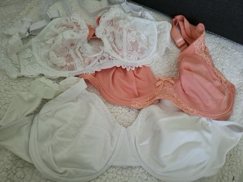 Pakiet  biustonoszy damskich