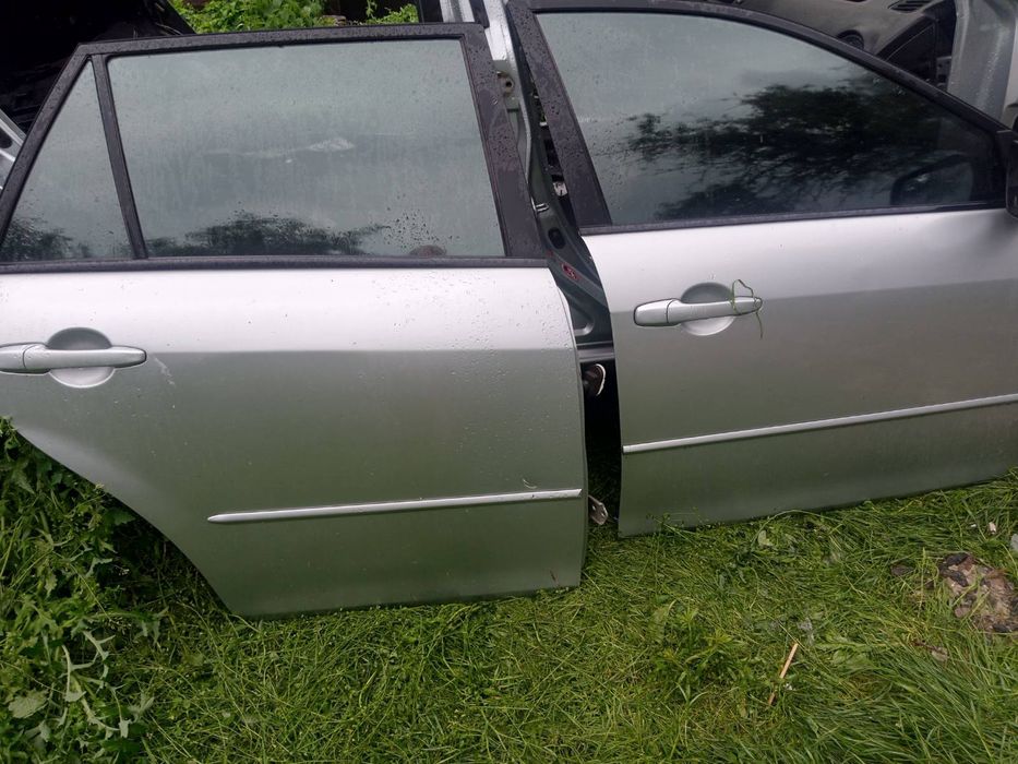 Продаються двері в гарному стані