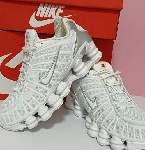 Biały Nike Model TL rozmiar 45