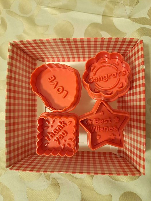 wykrojniki-stemple do ciastek