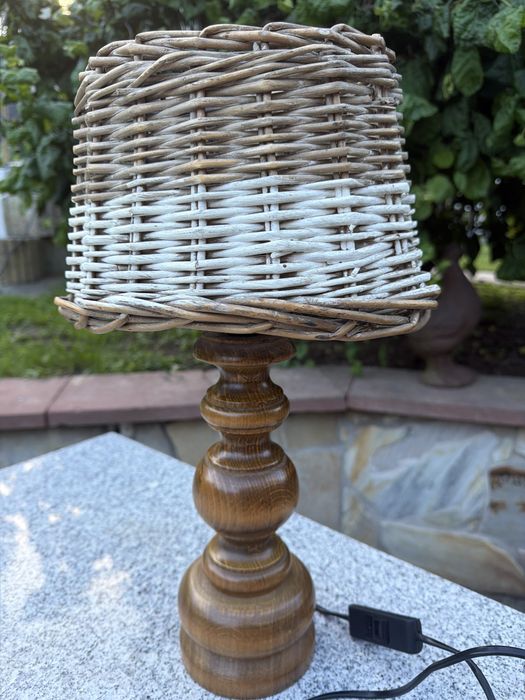 Sliczna drewniana lampka Vintage abazur z rattanu Boho PRL