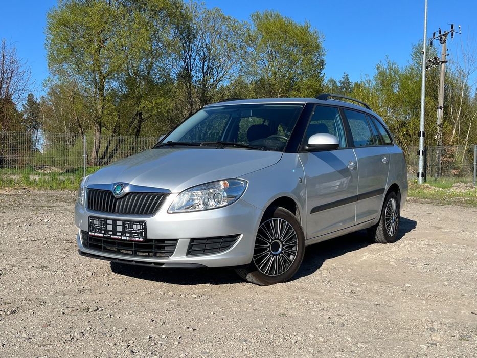 Skoda Fabia Facelift / 1.2 benzyna 105KM / Klima/ El. Szyby/ Hak