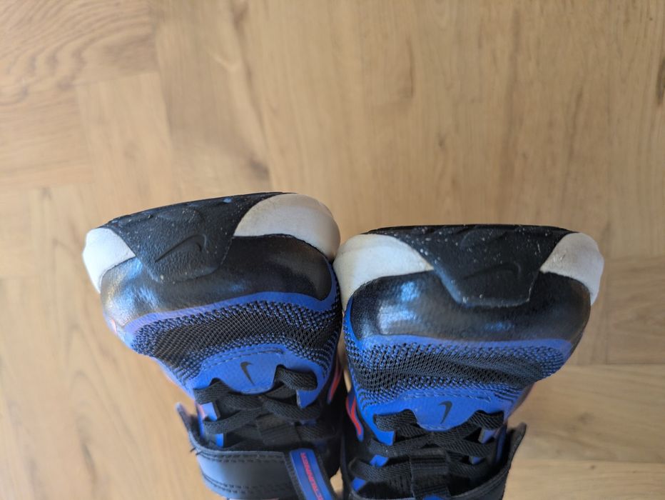 Buty Nike performance cosmic runner rozmiar 28,5