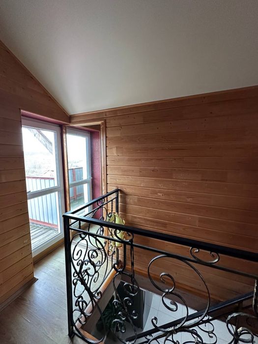 Гарна трьох кімнатна квартира в Гостомелі в тихому місці