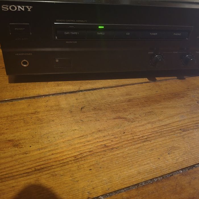 Wzmacniacz  Sony uszkodzony