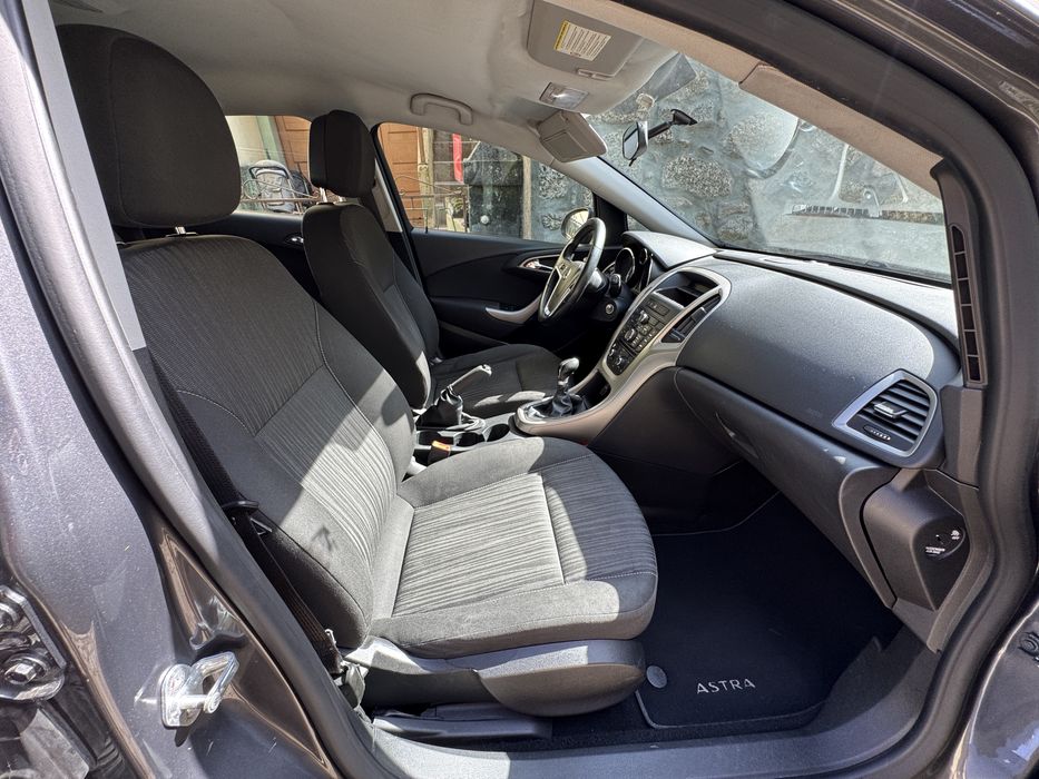 Opel Astra J 1.3 CDTI - 125 mil - Distribuição Trocada - Com Inspeção