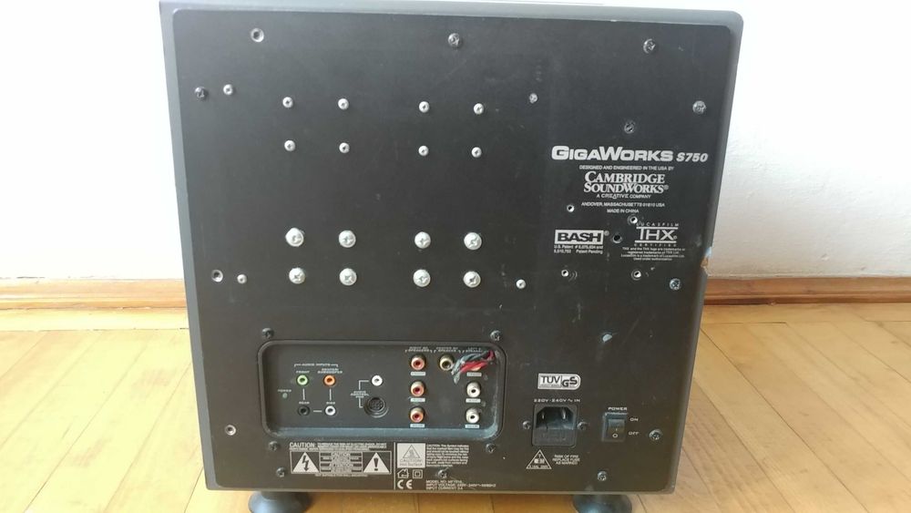 Сабвуфер Creative Gigaworks S750 220 ват
