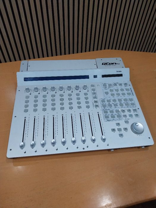 Icon Qcon Pro & Ex