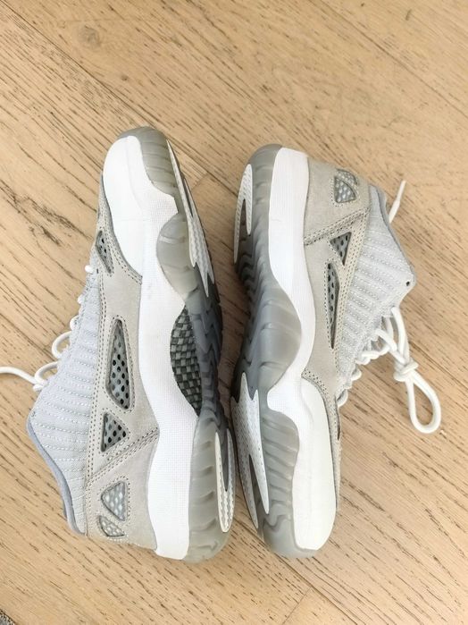 Buty Air Jordan 11 Retro Low r. 40