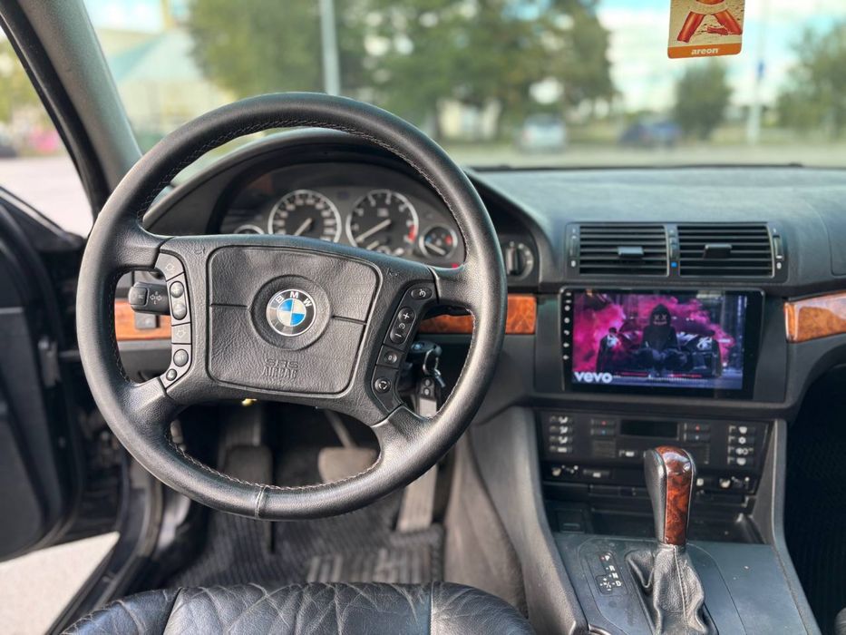 BMW 5 series e39 2,5 Газ/Бензин, АКПП
